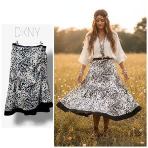 🌿DKNY Women's Size 2 Cream Butterfly Skirt with Side Cinch, Fully Lined